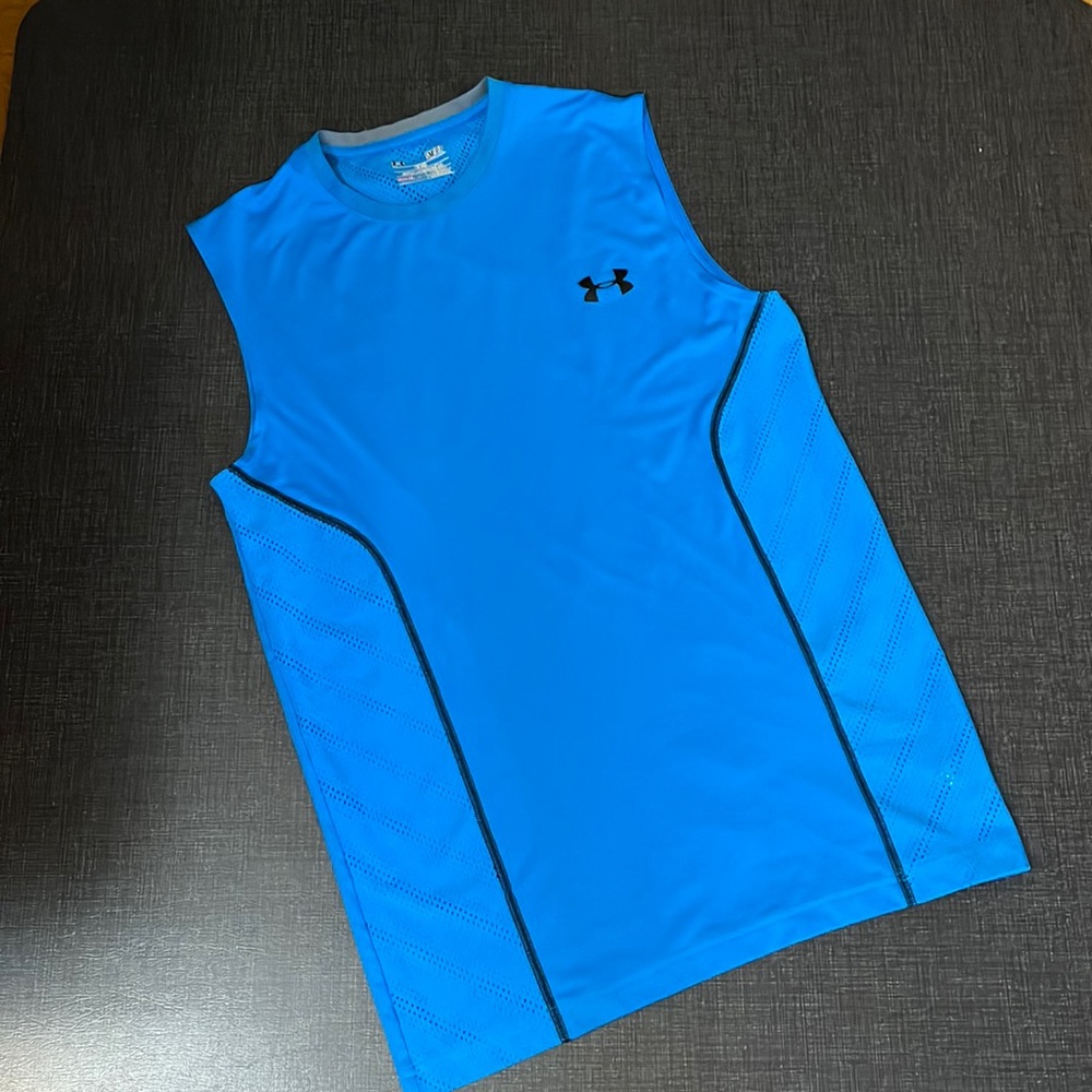 Under Armour Fitted Coupe Heat Gear sleeveless muscle tank top